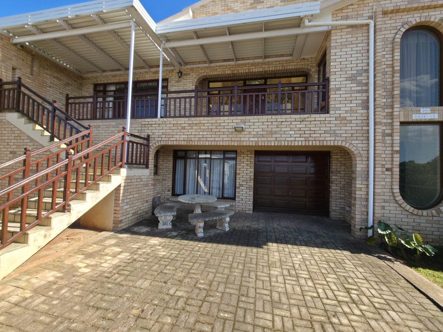 9 Bedroom Property for Sale in Noorsekloof Eastern Cape
